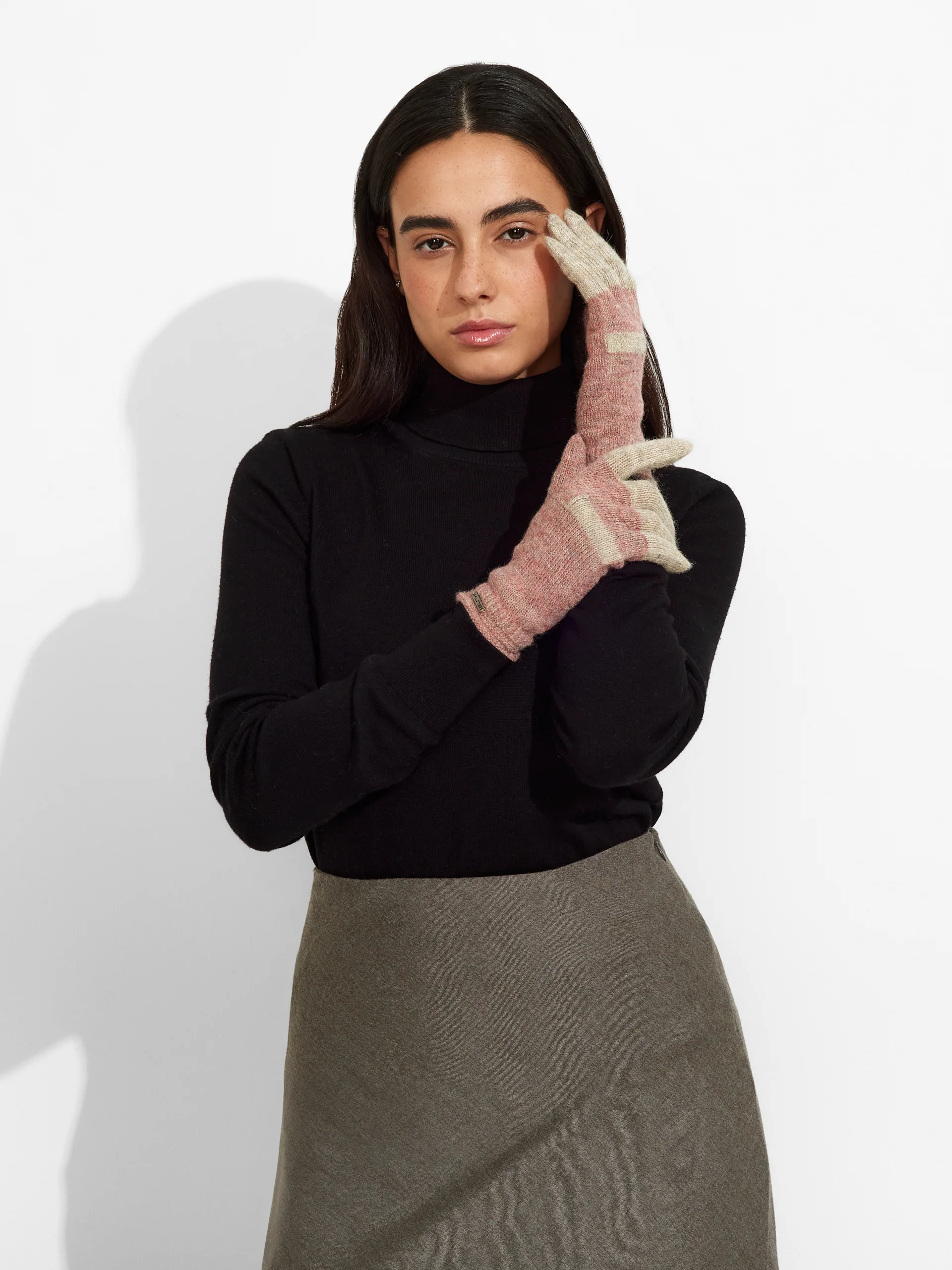 Zoe Gloves Baby Alpaca Color Pink