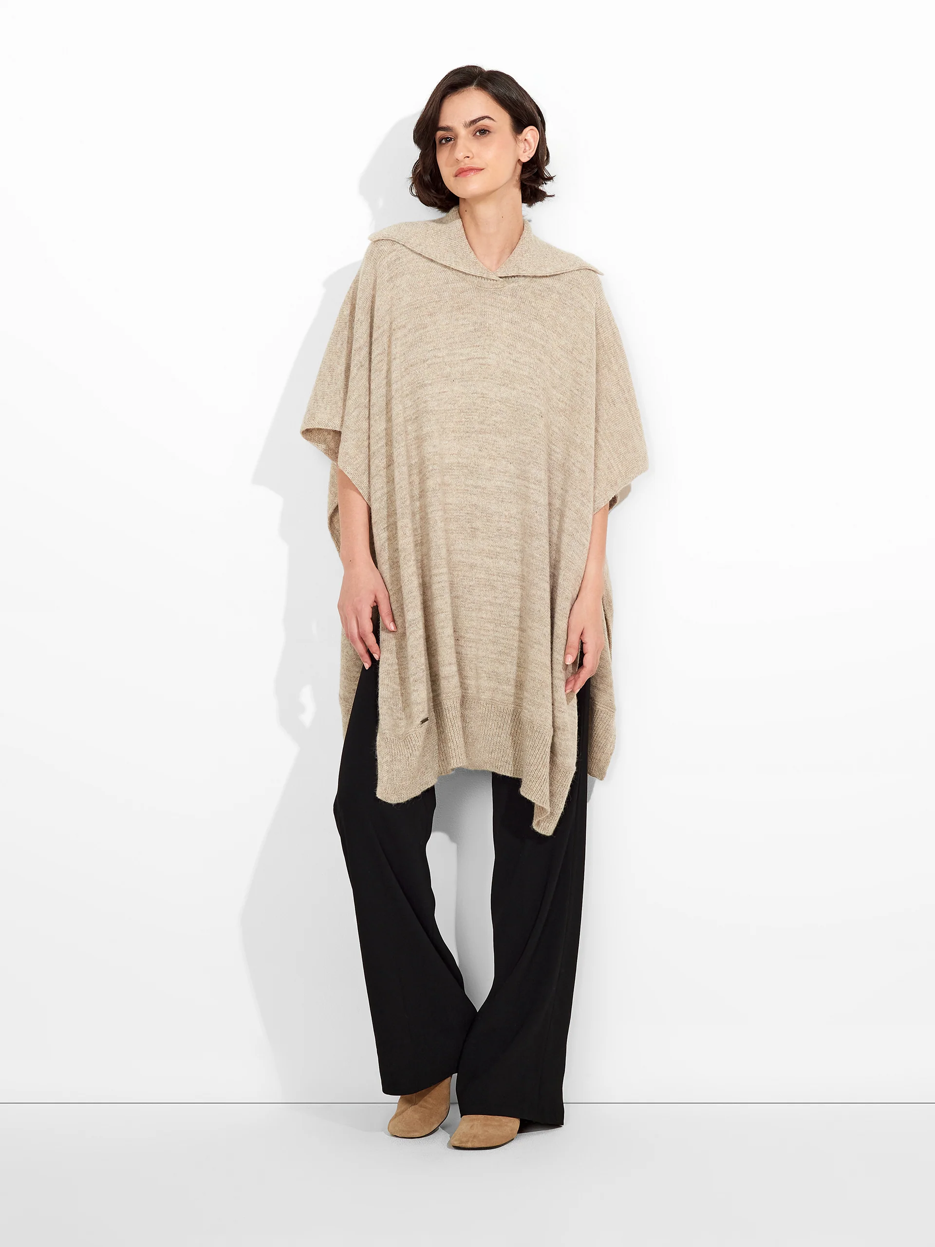 Zoila Poncho Baby Alpaca Color Beige - Image 4