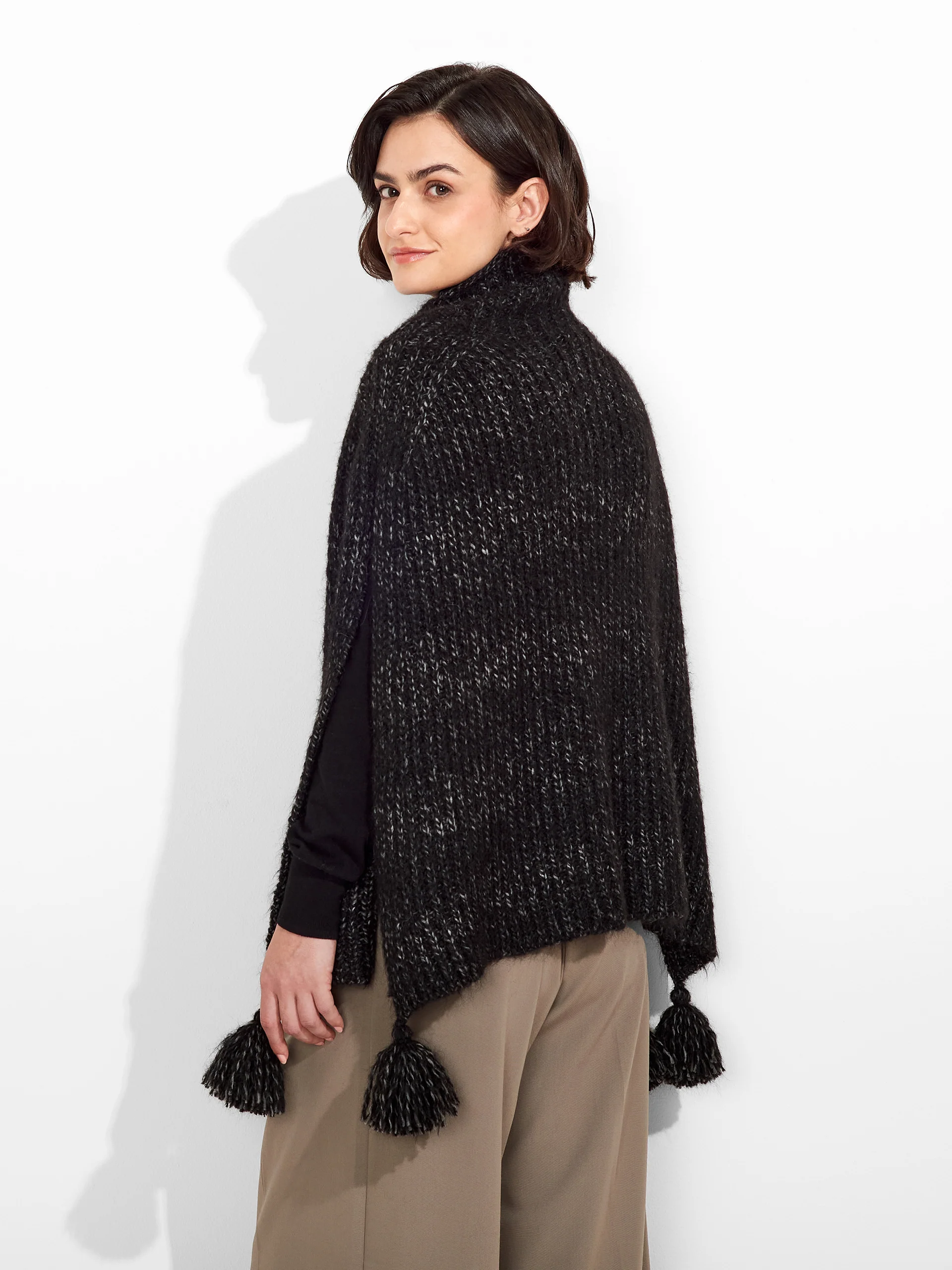 Zpazio Poncho Suri Alpaca Color Black - Image 3