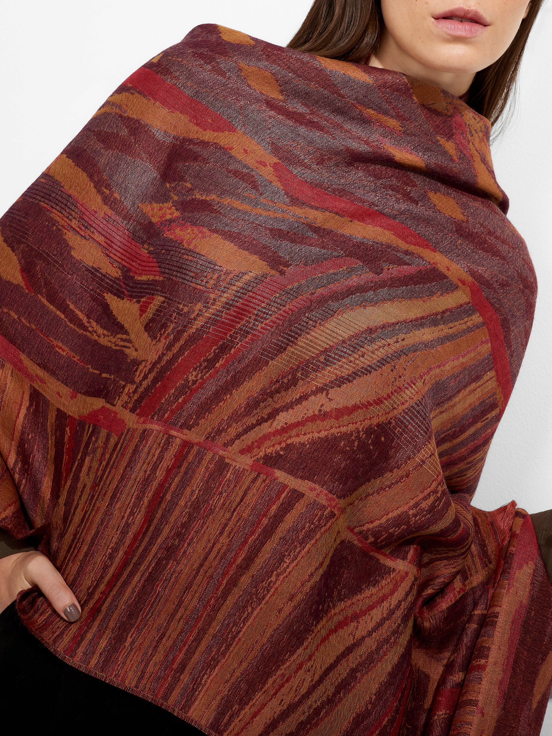 Zubi Shawl Baby Alpaca Color Red - Image 3