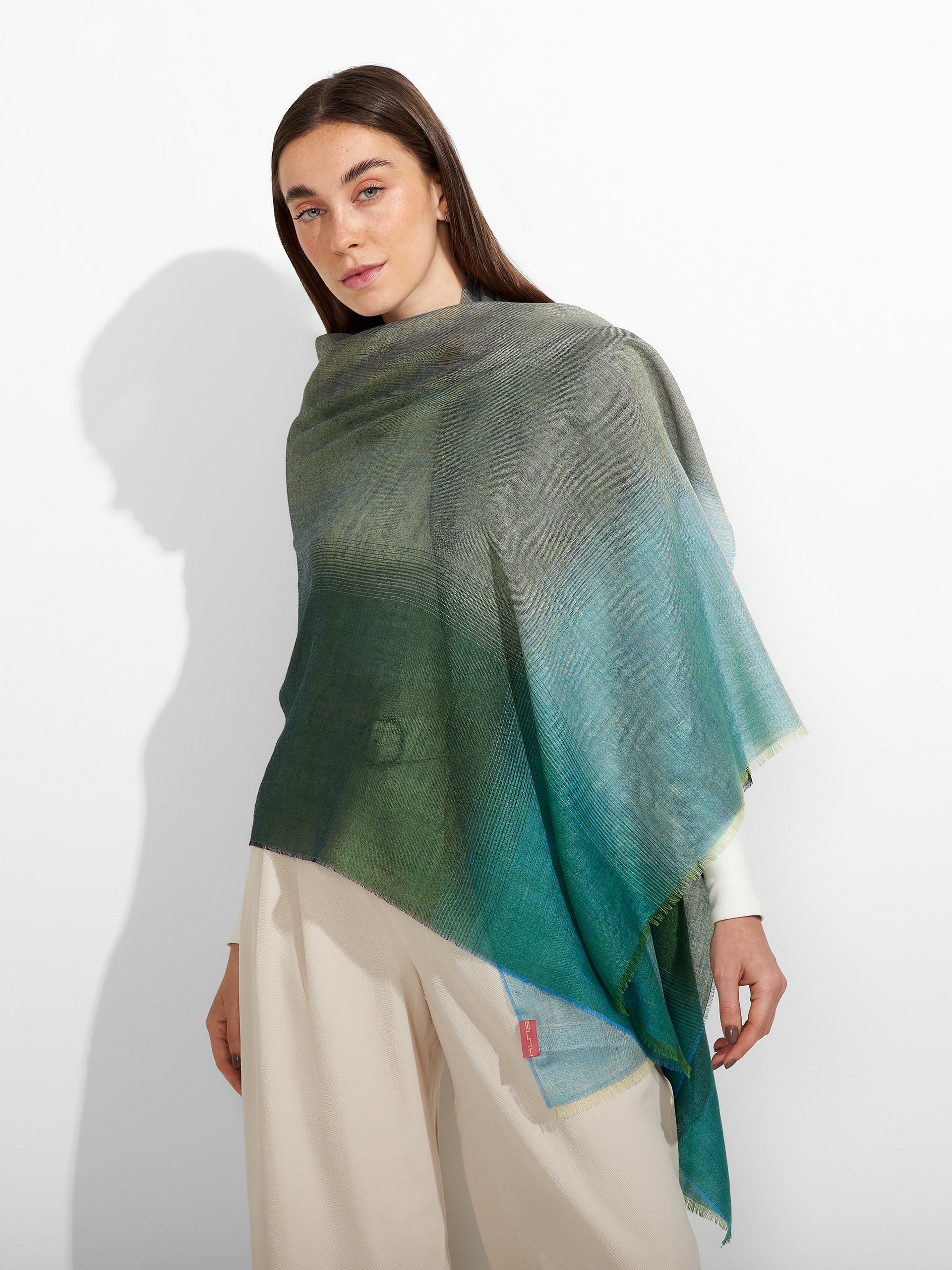 Zulma Shawl Baby Alpaca Color Grey